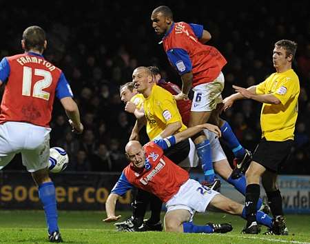 Gillingham v Port Vale