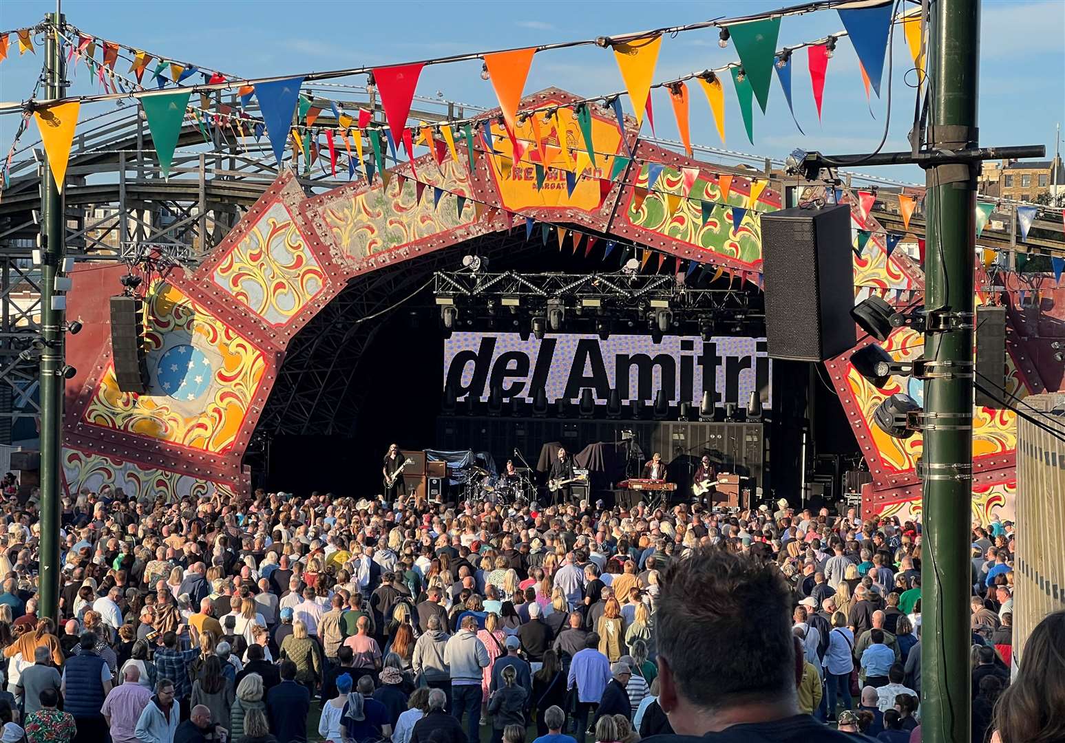 Del Amitri kicked things off and were excellent