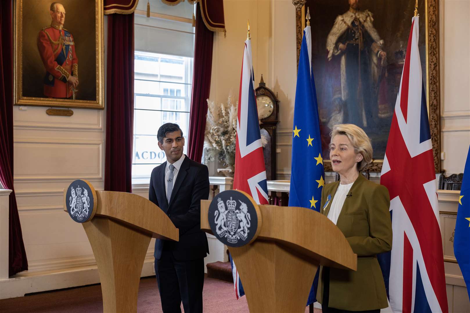 Rishi Sunak and Ursula von der Leyen during a press conference at the Guildhall in Windsor earlier this week (PA)