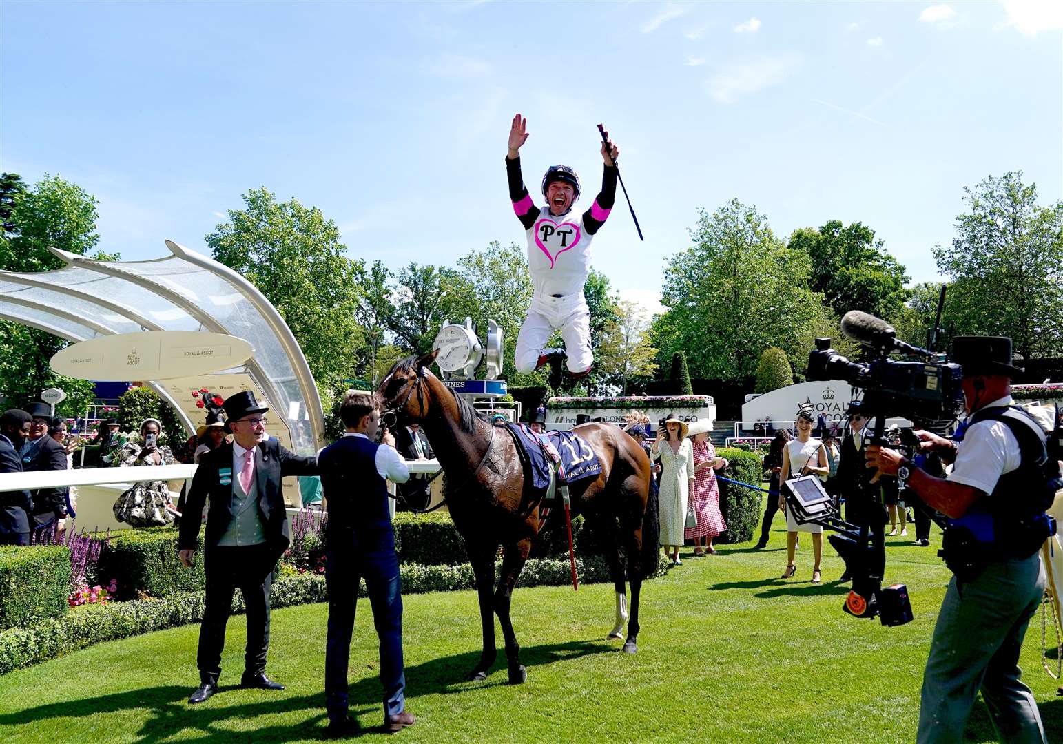 Frankie Dettori performed his signature move, jumping from Porta Fortuna after winning the Albany Stakes (John Walton/PA)