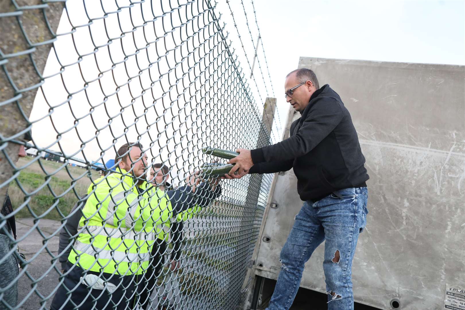 Food is delivered to the drivers being held at Manston airport..Picture: Barry Goodwin. (43710153)