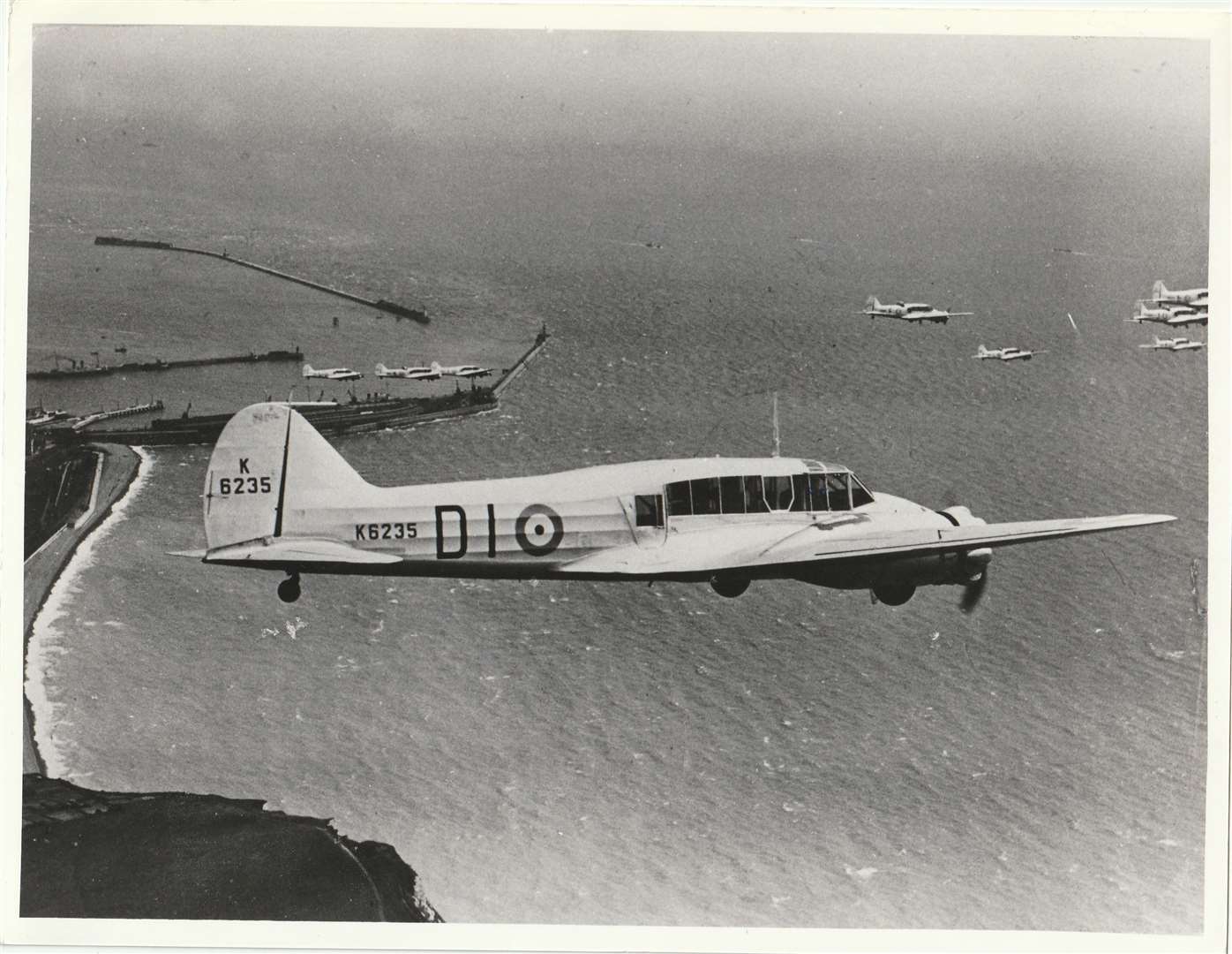 Newly arrived 500 Squadron Ansons over Dover Harbour (53531632)