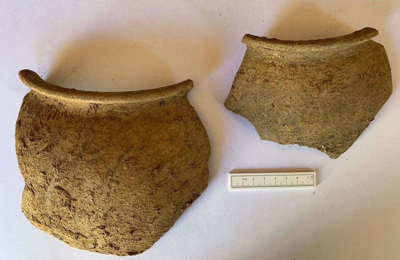Cremation urns were also discovered (21999133)