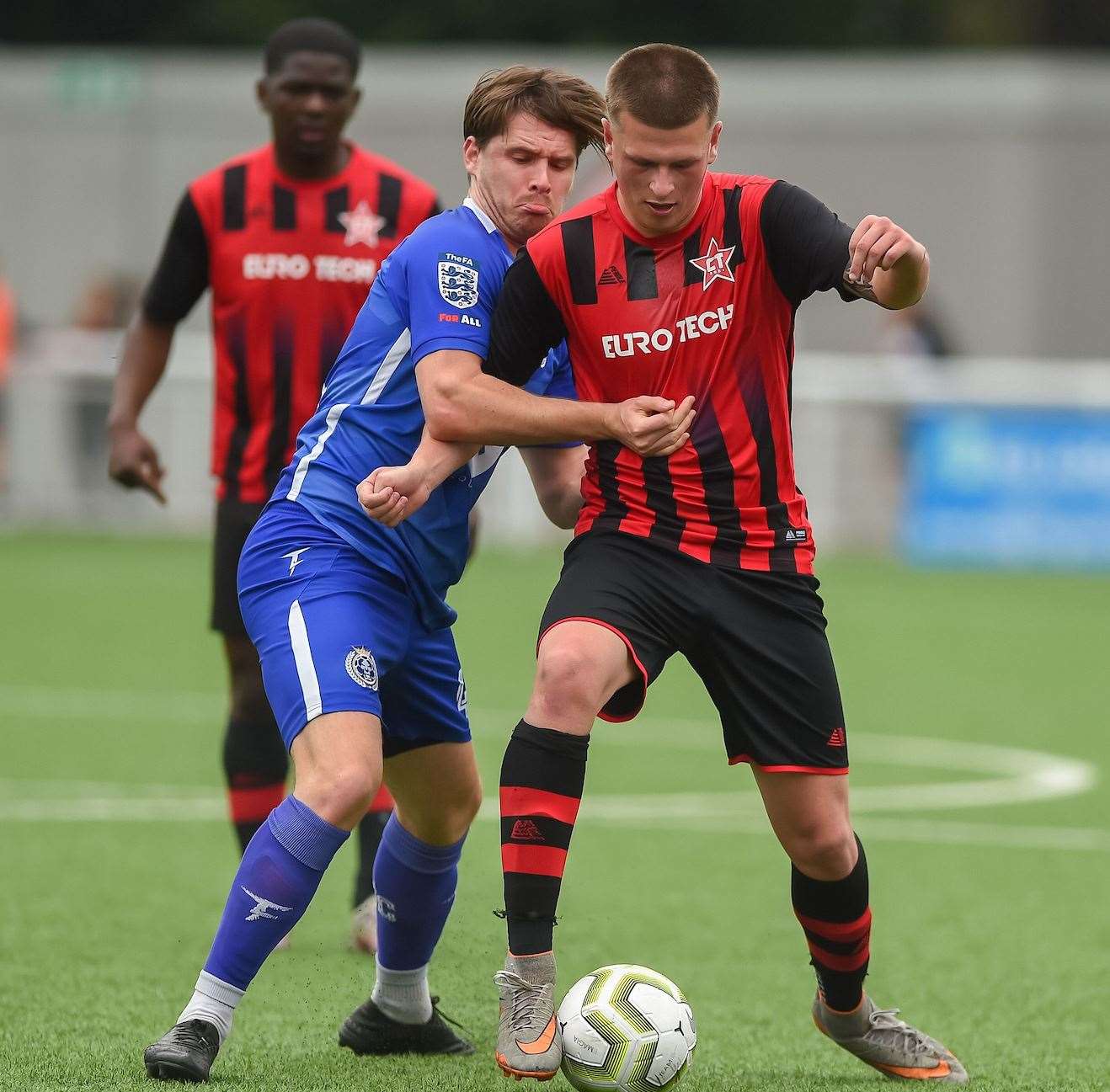 Hatcham Beckenham Manor and Canterbury Red Star battle in midfield. Picture: PSP Images