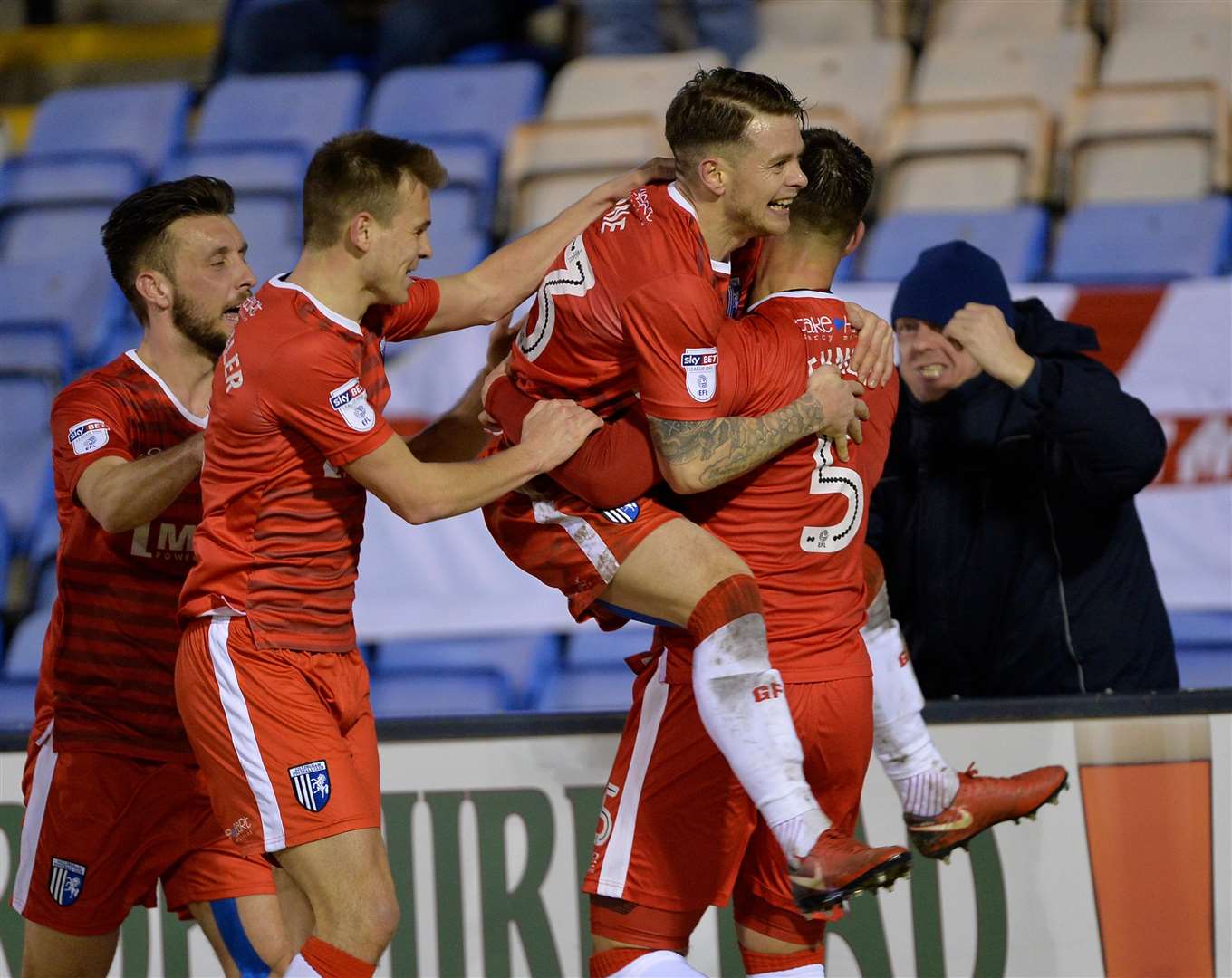 Gillingham’s Mark Byrne celebrates the late equaliser against Shrewsbury, 20th February 2018.. (4403725)