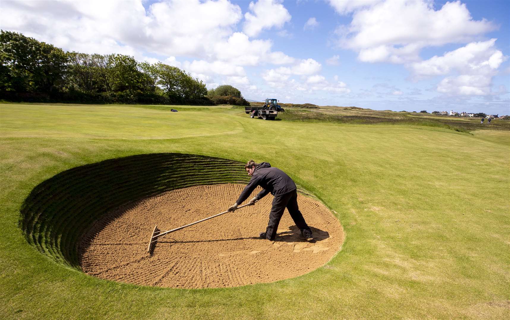 Golf courses in England will be allowed to reopen (Peter Byrne/PA)