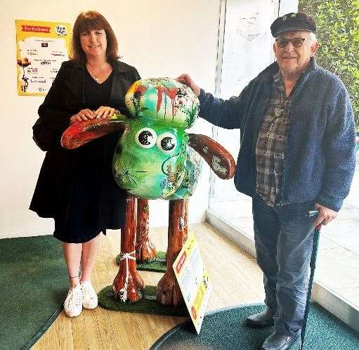 Artists Sadie Williams and Ralph Steadman with the Sheep-nanigans sculpture