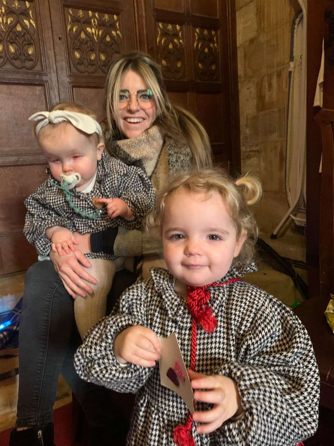 Margot Duffy-Moss with her mother Laura and older sister Bernadette (Laura and John Duffy-Moss/PA)