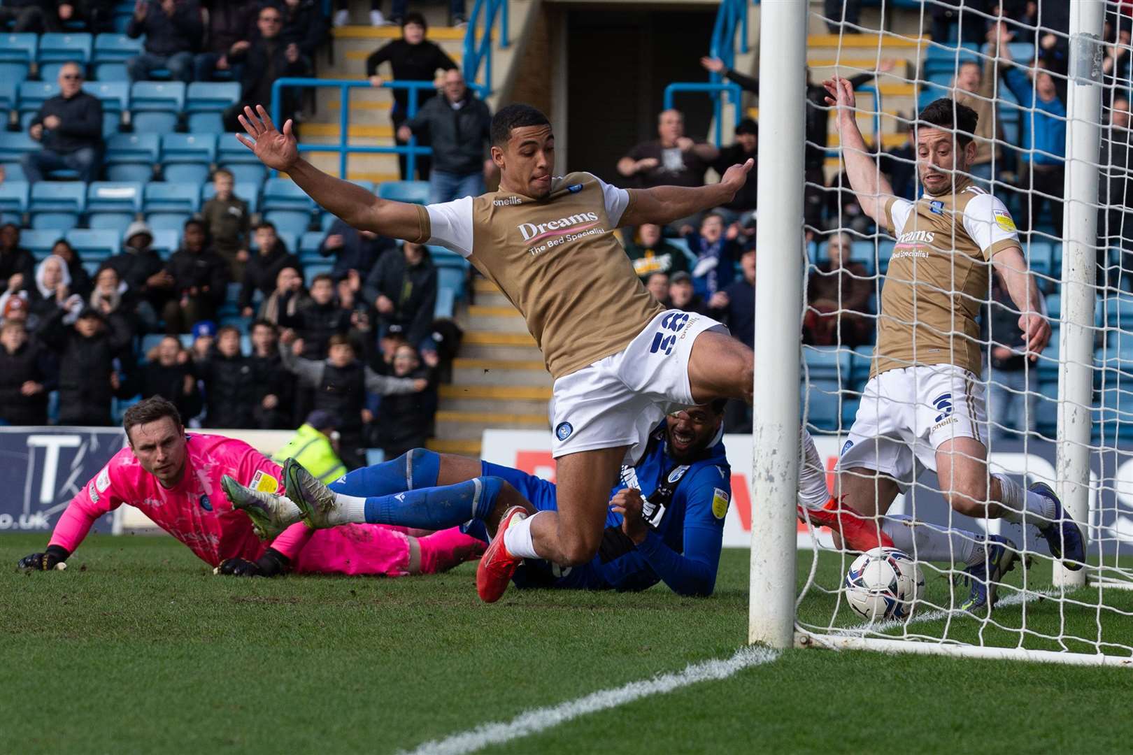 Vadaine Oliver goes close but Wycombe clear off the line at 1-1 Picture: KPI