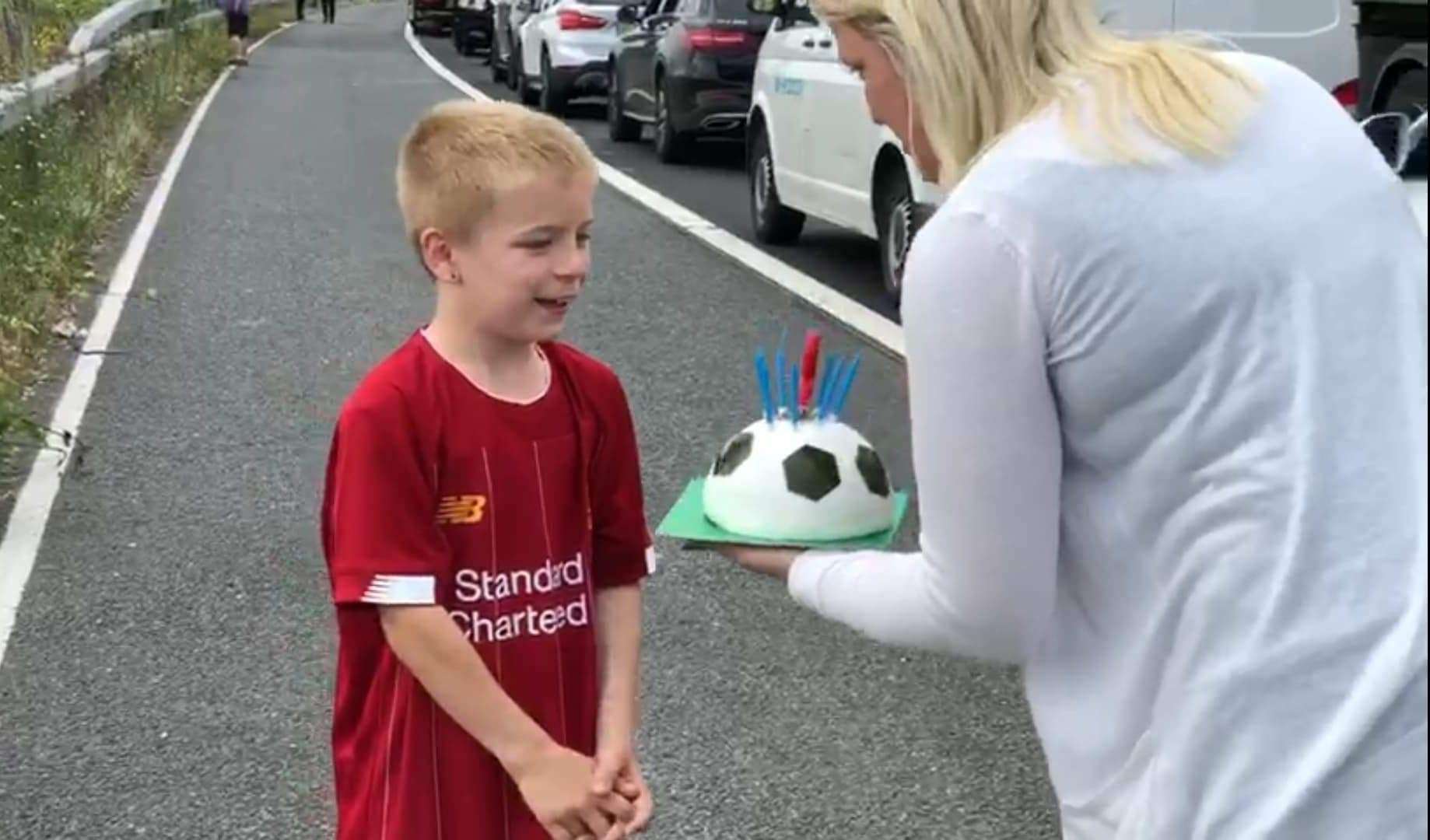 Drivers left their cars when traffic came to a stand still on the M2 in order to sing to Theo (15924056)