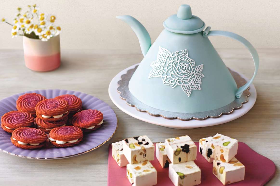 Mother's Day teapot cake from M&S
