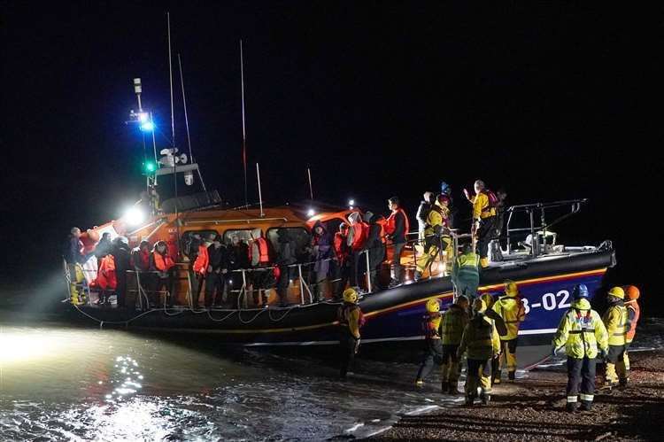 More than 140 asylum seekers cross Channel after five-day break in arrivals