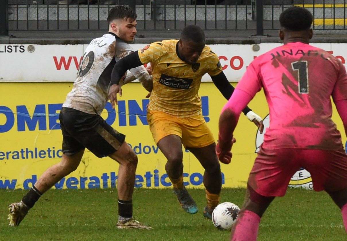 Chi Ezennolim sets up Jephte Tanga's winning goal for Maidstone. Picture: Steve Terrell