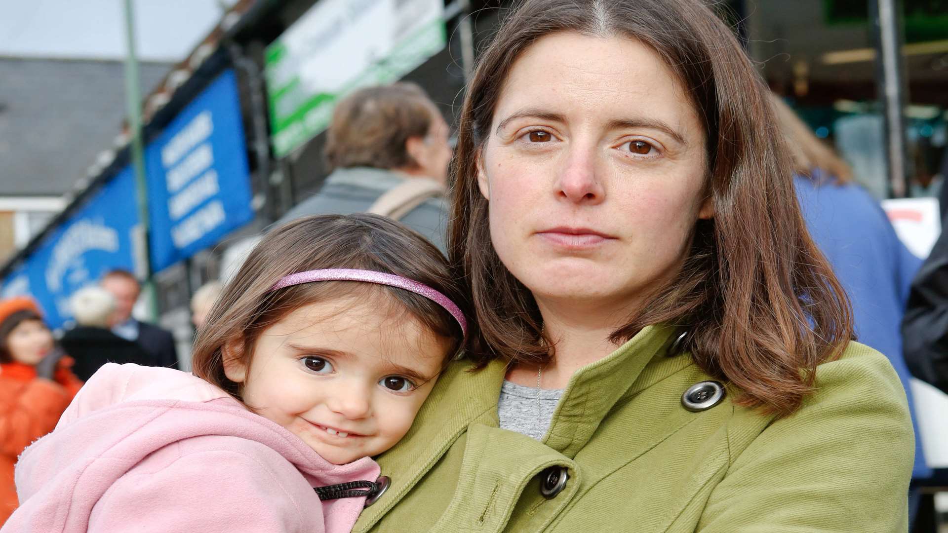 Lisa Kirkwood with her daughter Lara