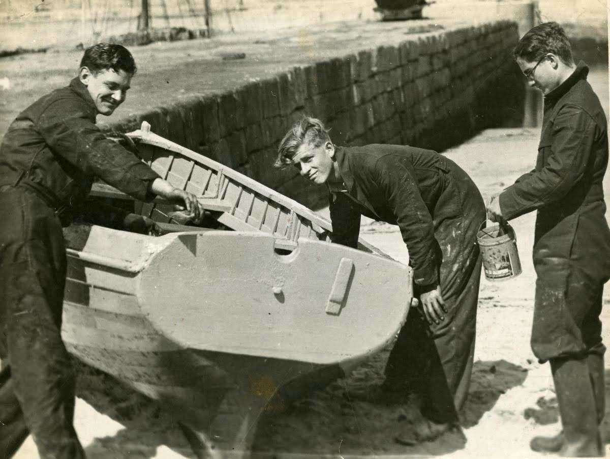 The Duke of Edinburgh, centre, was a pupil at Gordonstoun School in Moray, Scotland (Gordonstoun/PA)