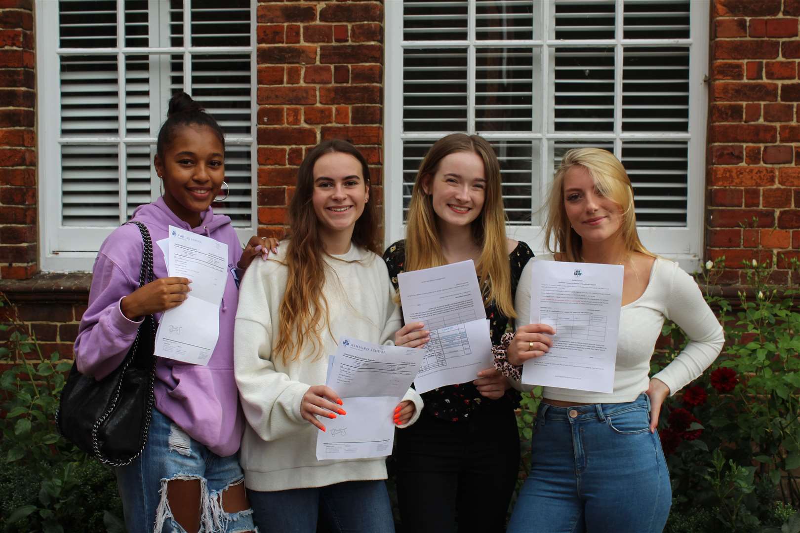 Ashford School students celebrate their excellent grades (15290723)