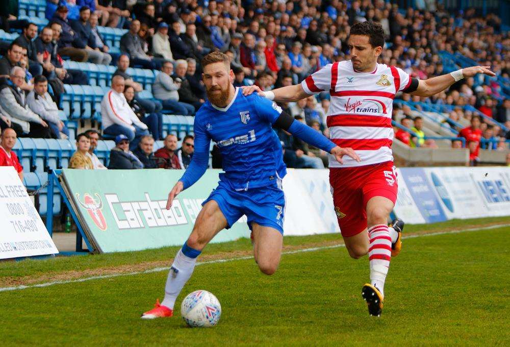 Scott Wagstaff in action against Doncaster (1413338)