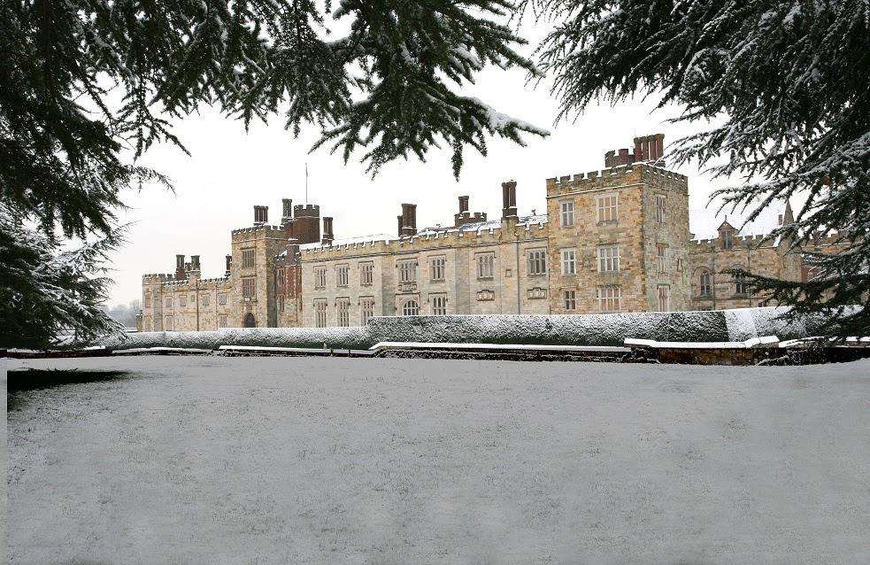 Penshurst Place is between Tonbridge and Tunbridge Wells