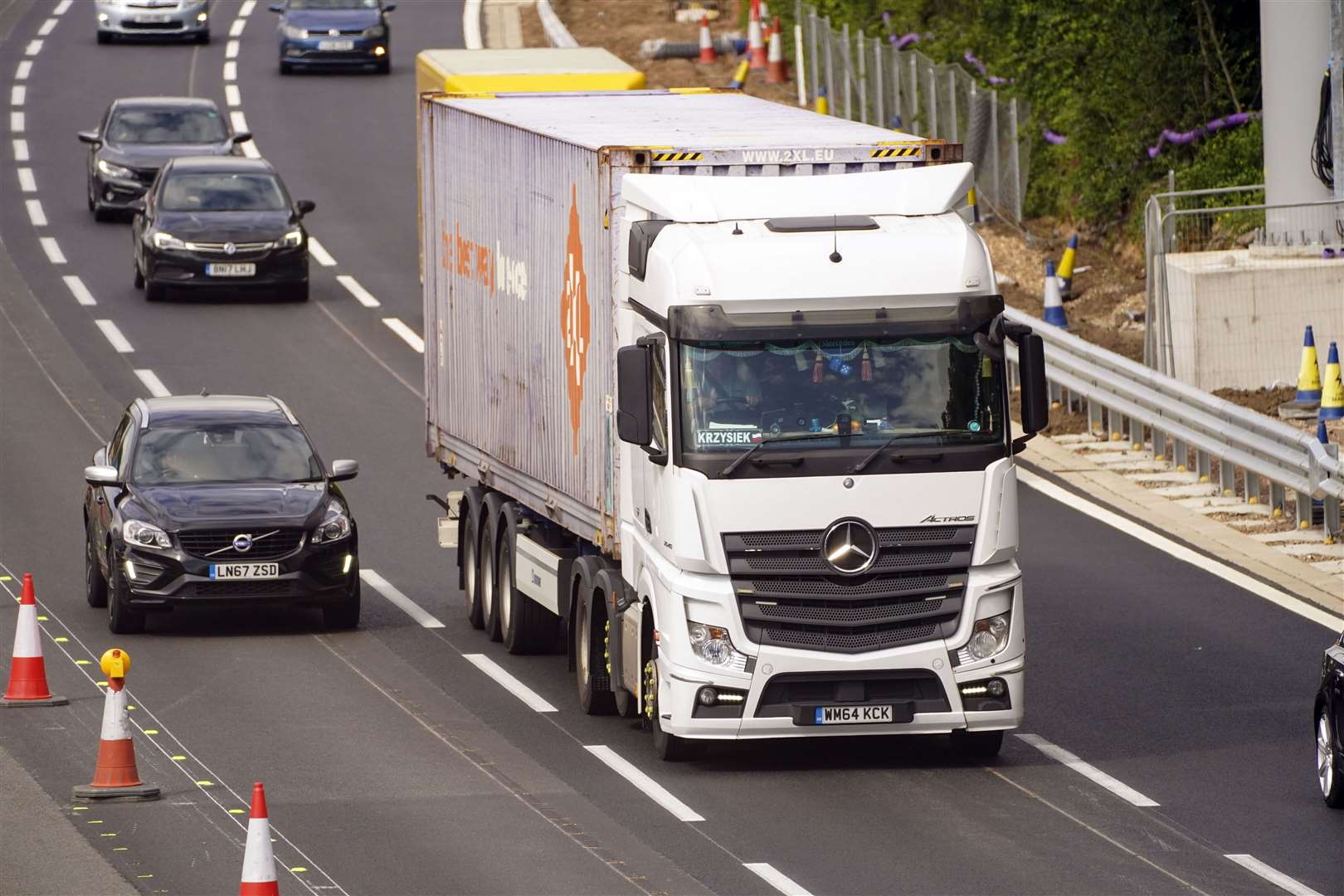 Lorry trailers up to 61ft (18.55m) long – some 6ft 9in (2.05m) longer than the standard size – will be permitted to be used from May 31 (Steve Parsons/PA)