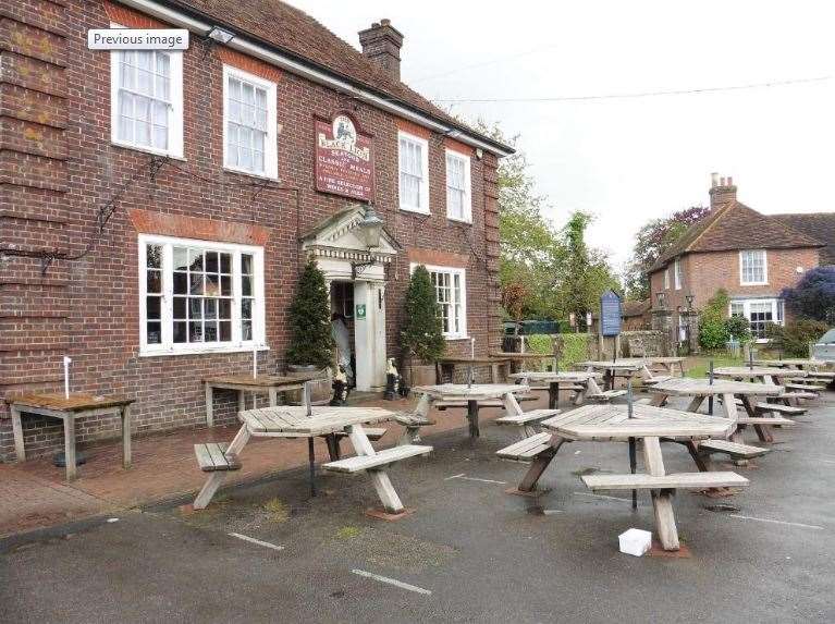 Best riverside pub walks in Kent along the River Stour, Medway and