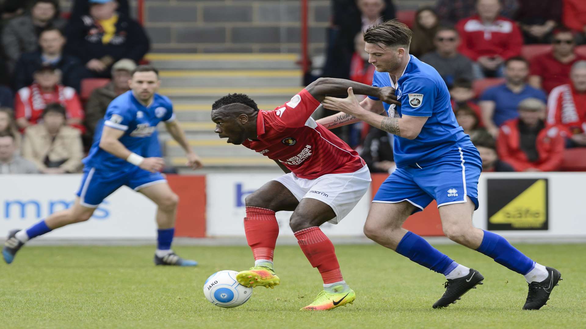 Aaron McLean battles for the ball in the play-off final Picture: Andy Payton