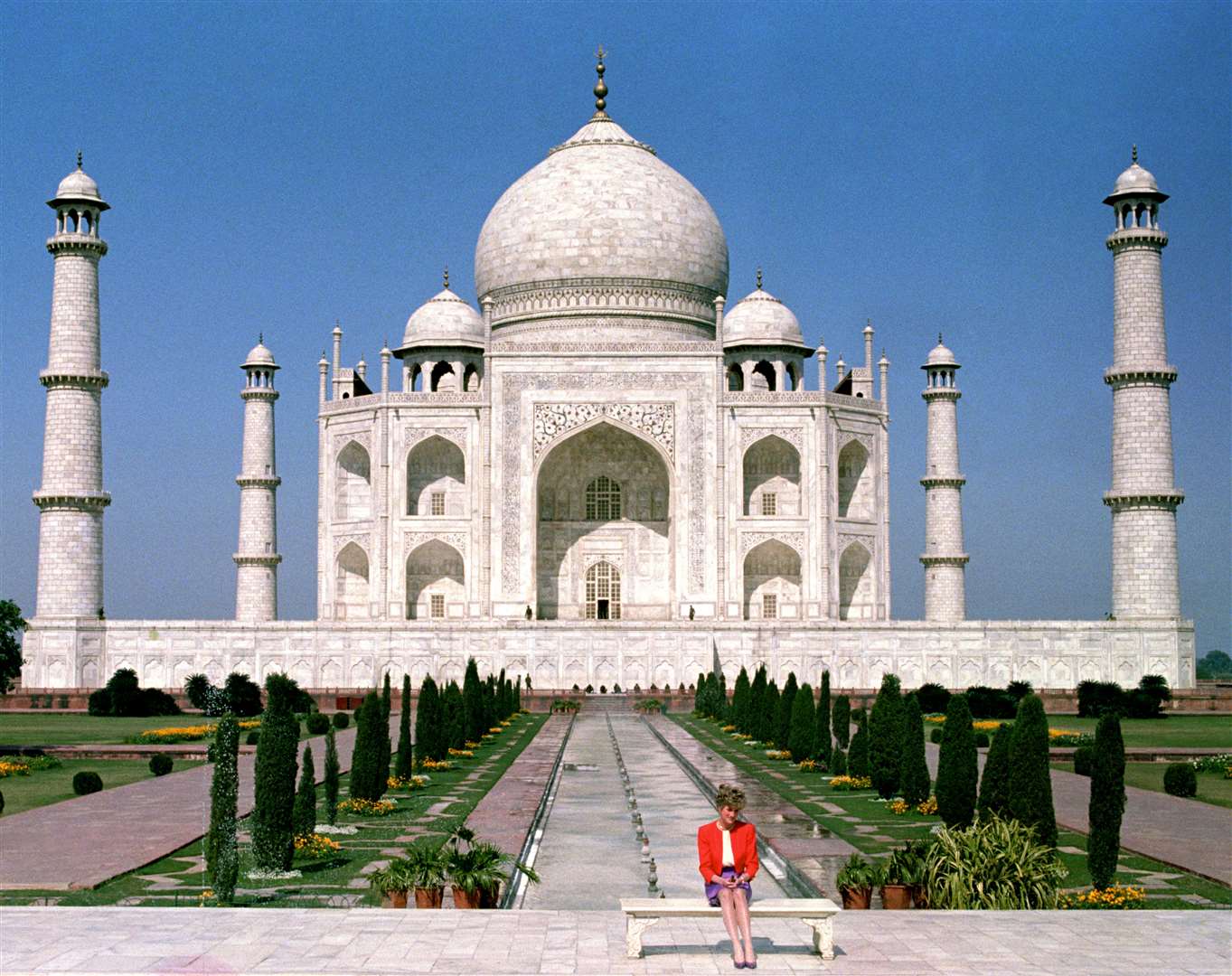 Diana in front of the Taj Mahal in 1992 (Martin Keene/PA)