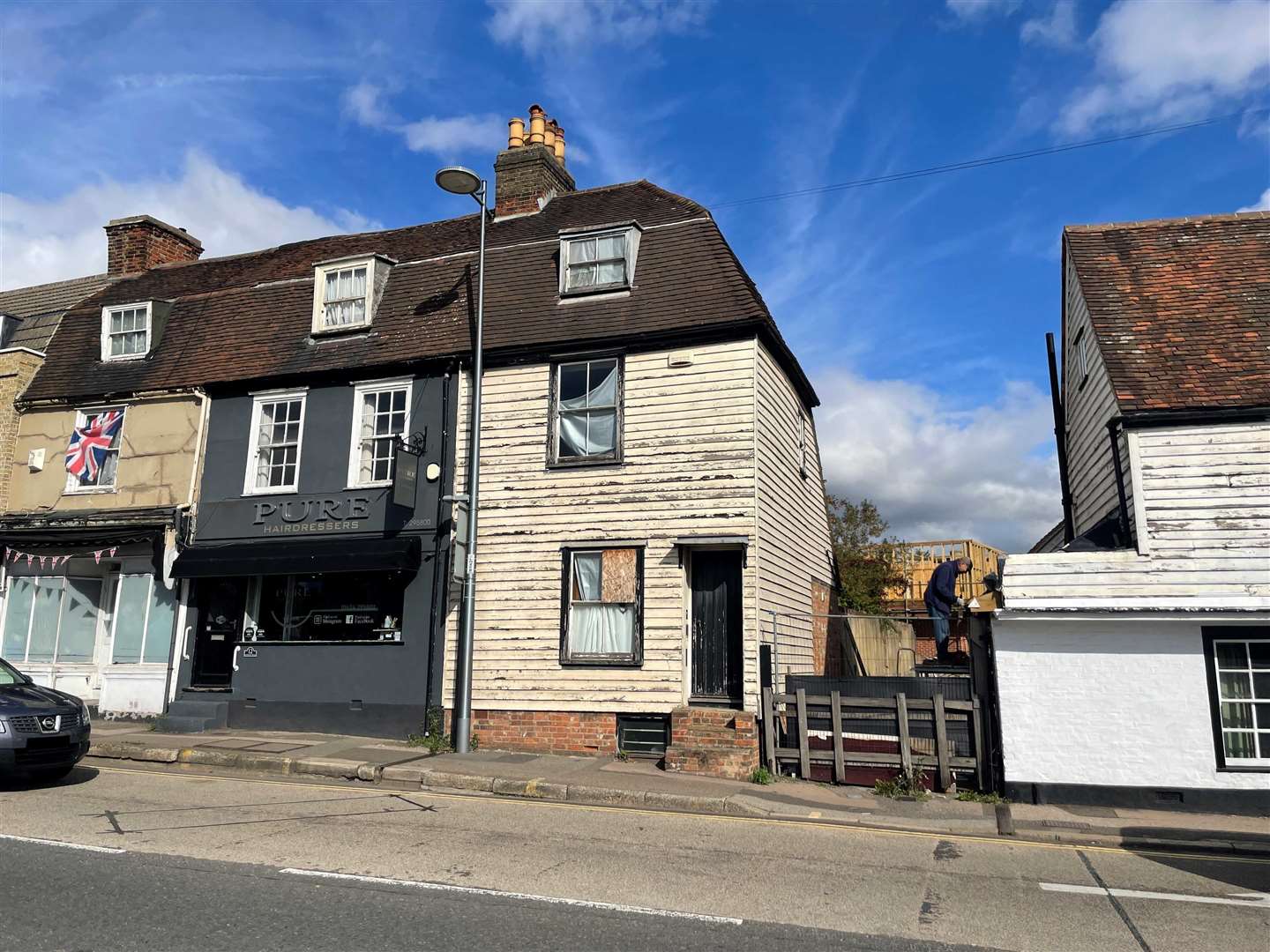 A two-bed end-terrace period house at 10 London Road, Strood, sold for £151,000