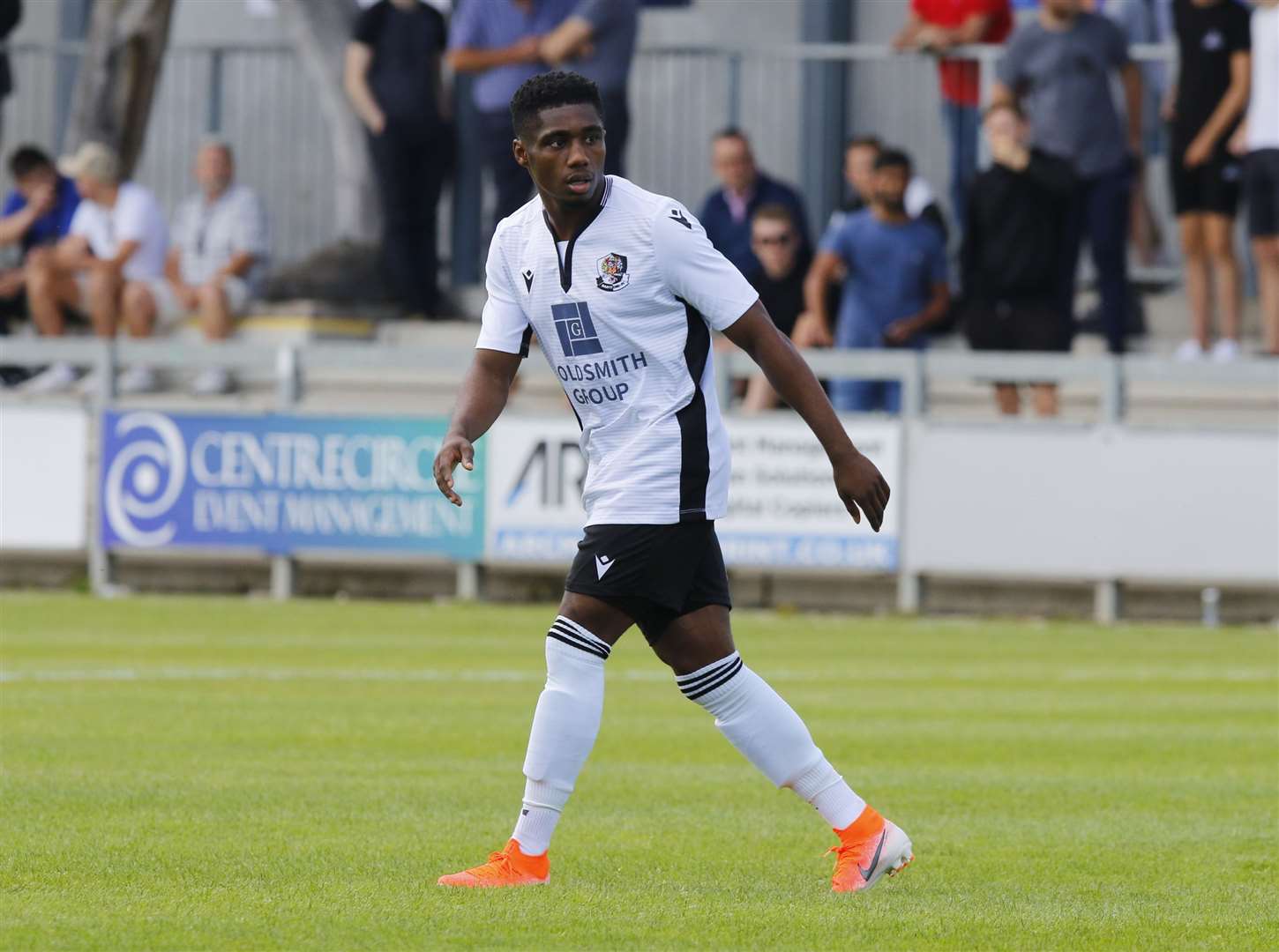 Dartford striker Darren McQueen has dislocated his shoulder Picture: Andy Jones