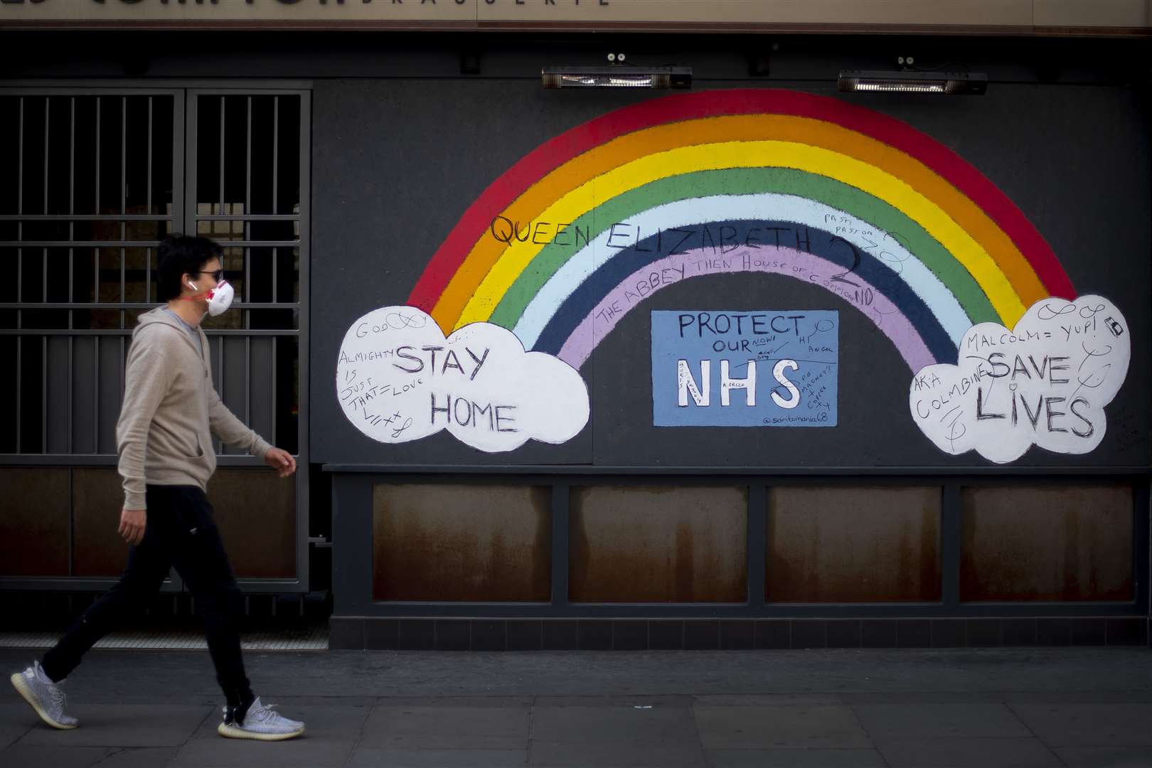 Rainbow graffiti in support of the NHS (Victoria Jones/PA)