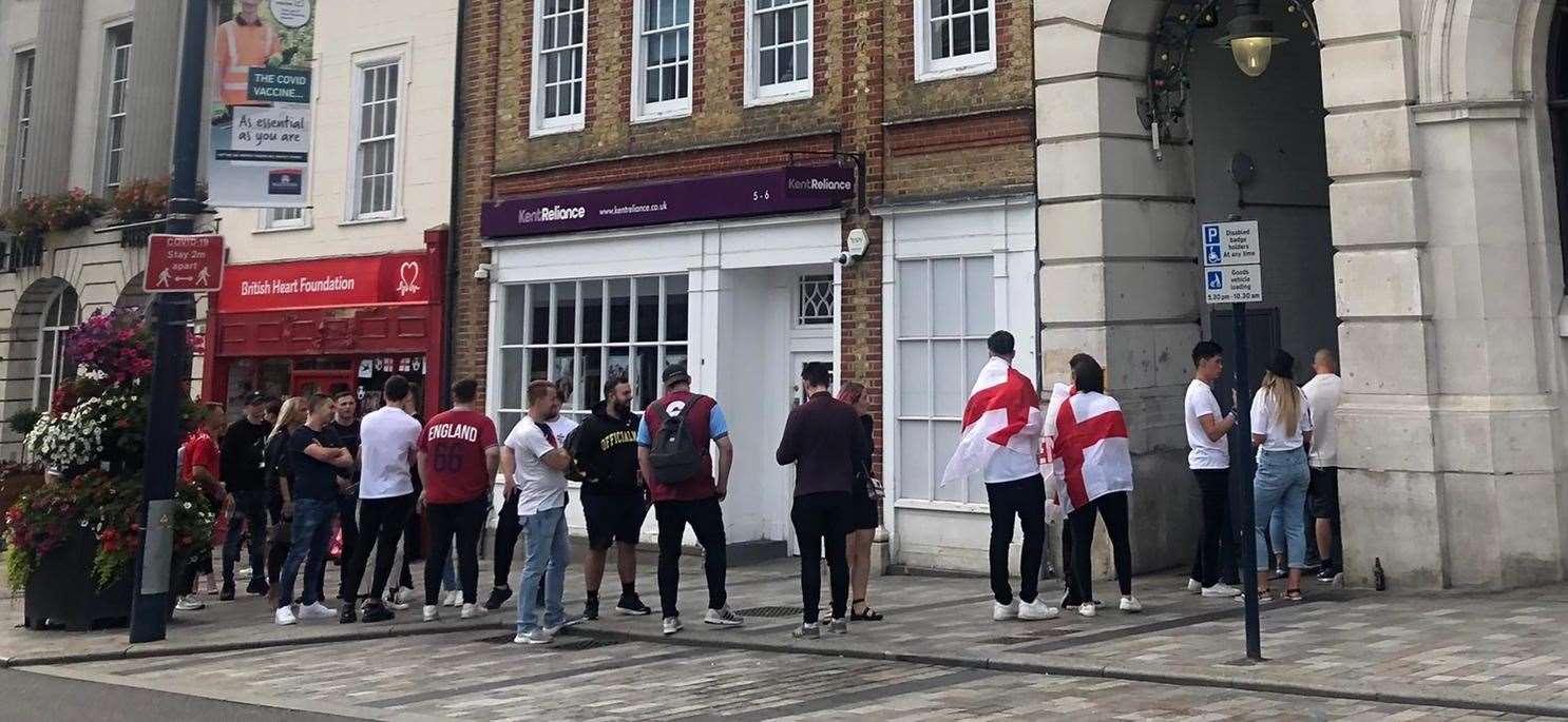 Fans queue to reach Source Bar in Maidstone