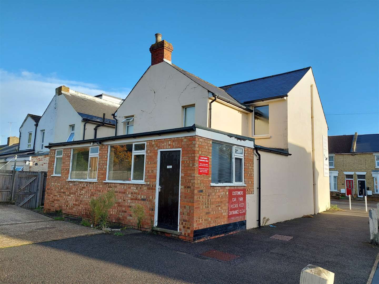 The rear of the property in Hythe Road