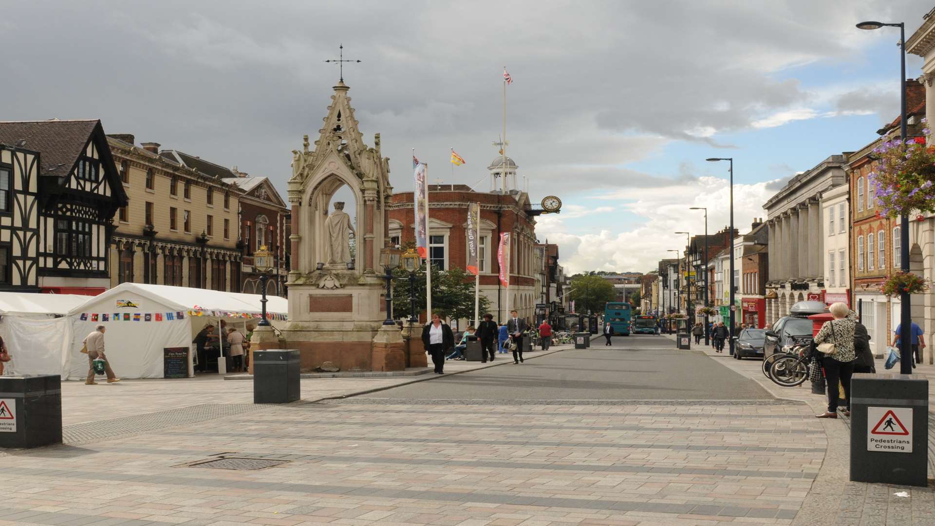 Shoppers in the town centre have also reported the stench