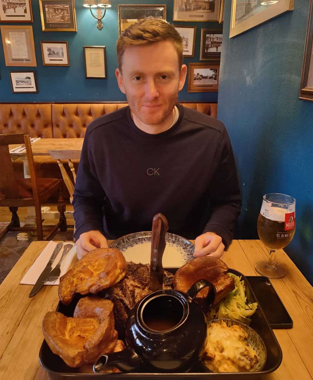 Our food reviewer Sean Delaney prepares to tuck into the gigantic Sunday sharing roast