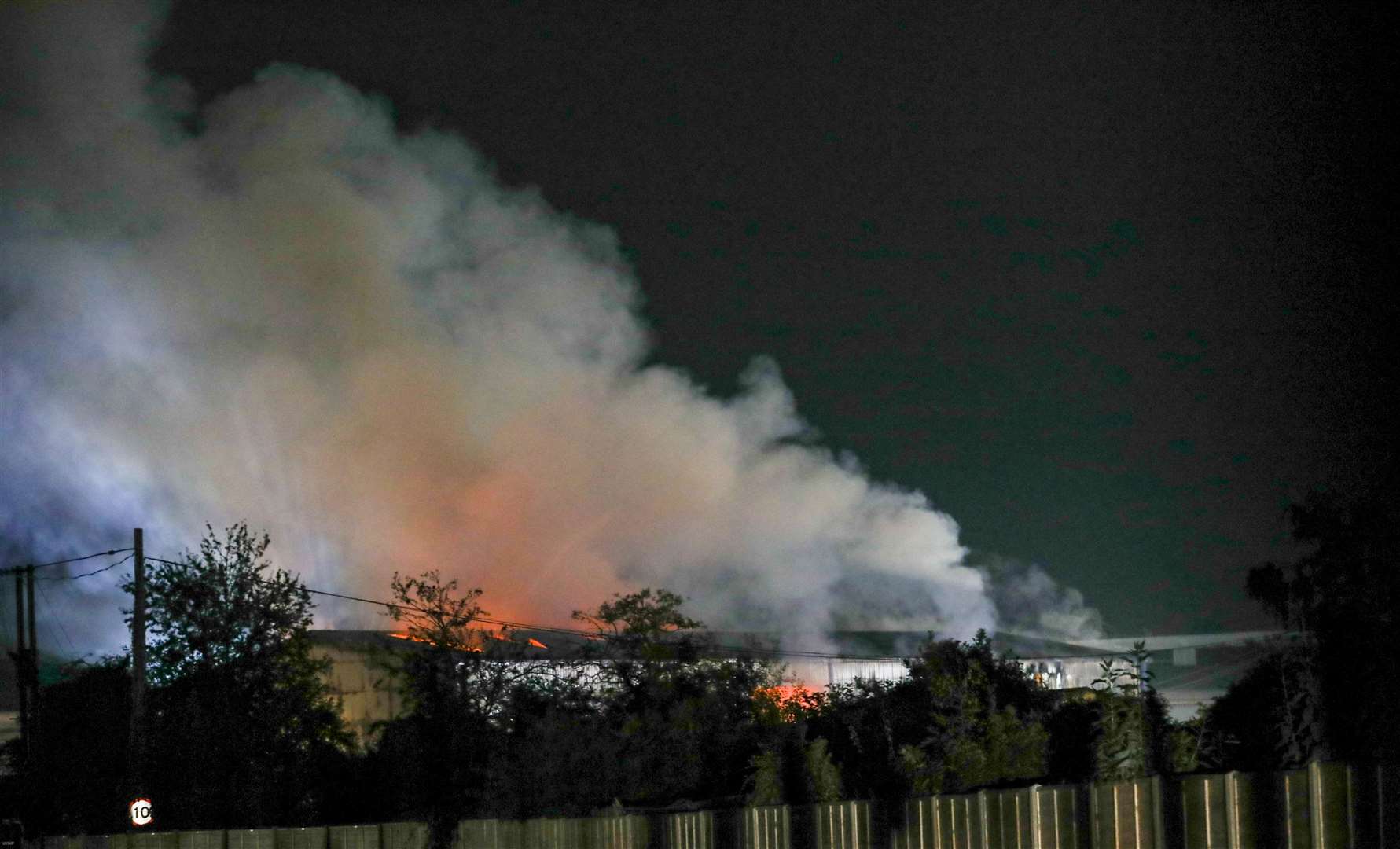 The fire at the Eurolink industrial estate in Sittingbourne. Picture: UKNIP (51604097)