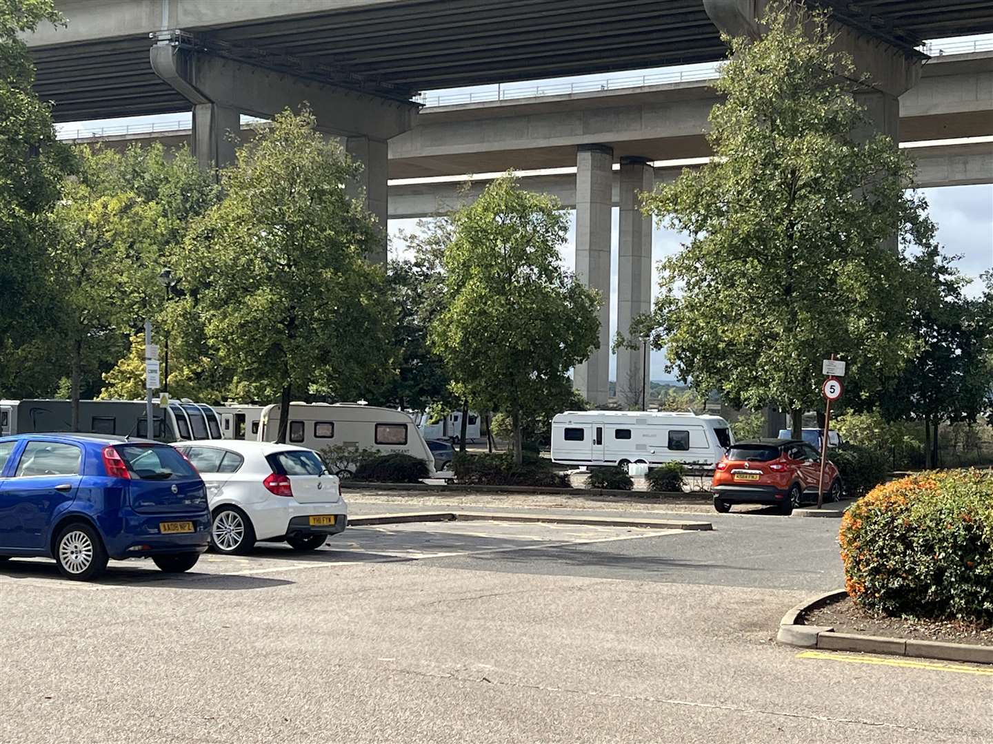 Travellers were spotted pitching up in Medway Valley Leisure Park this morning