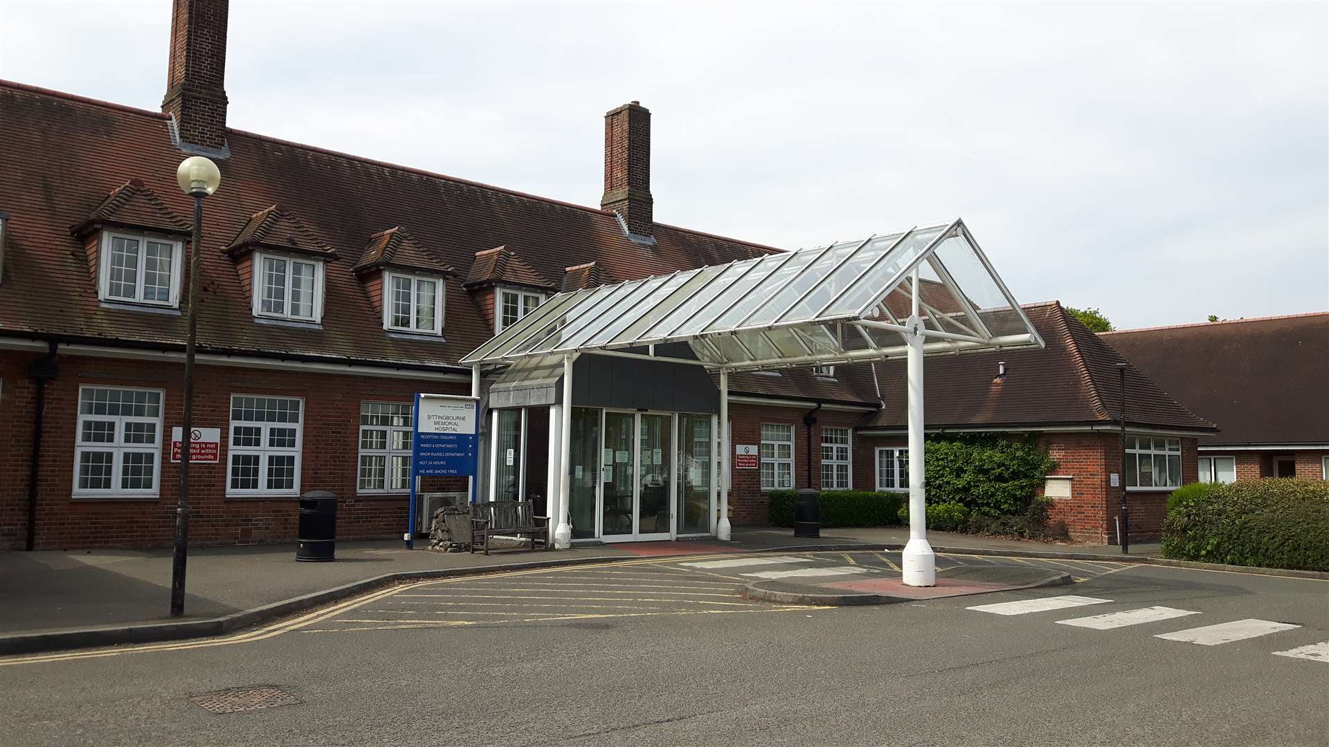 Sittingbourne Memorial Hospital (1325728)