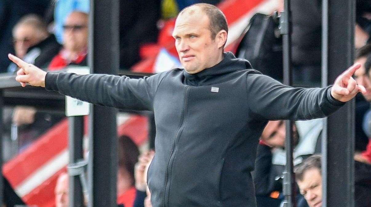 Welling manager Warren Feeney. Picture: Keith Gillard