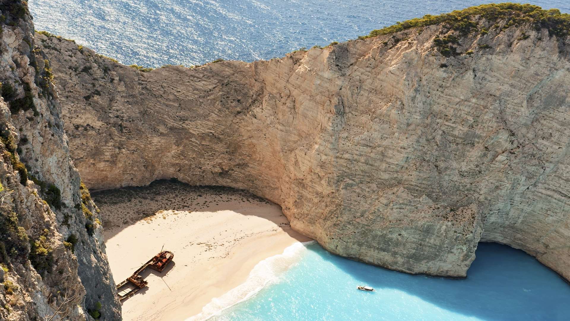 Shipwreck bay off the coast of Zante