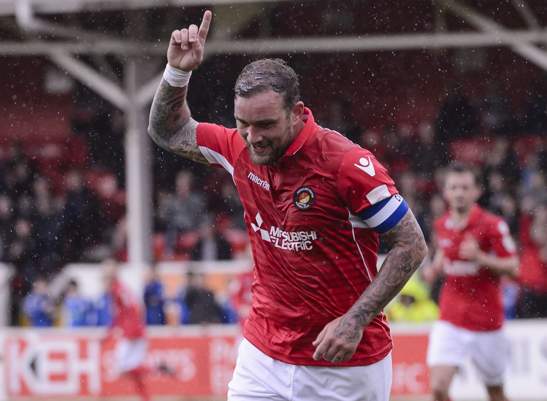 Ebbsfleet United retain seven players and offer deals to three players