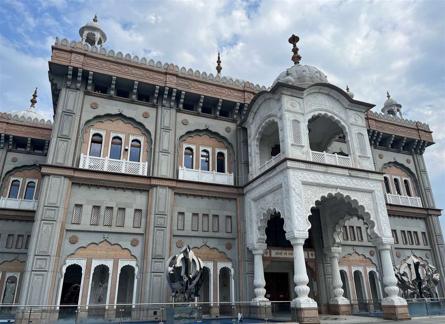 The classes will take place at the Guru Nanak Darbar Gurdwara, Gravesend