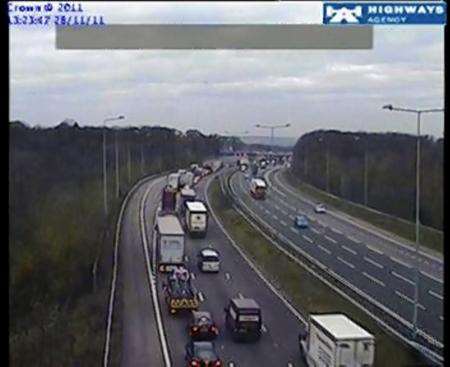 Part of the M2 is closed after a pile-up