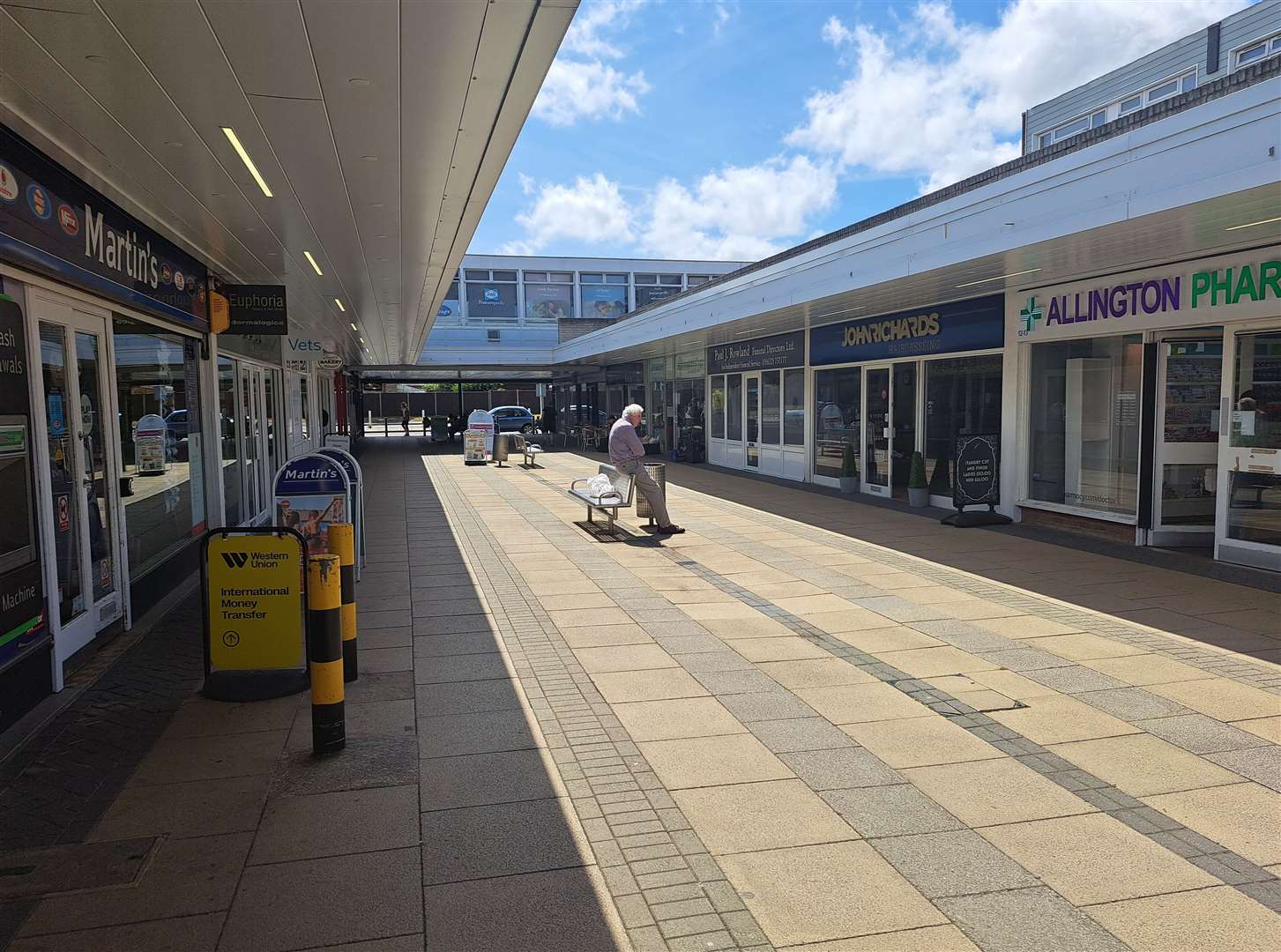 The Mid Kent Shopping Centre at Allington