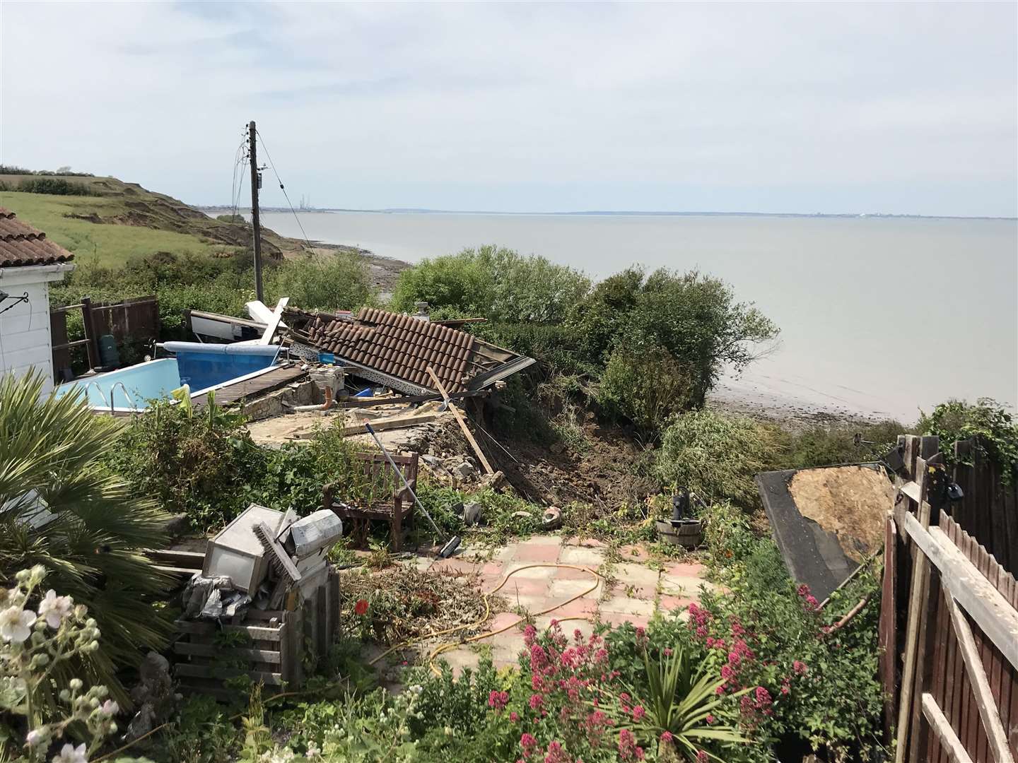 The landslide from Ed Cane’s garden (35839536)