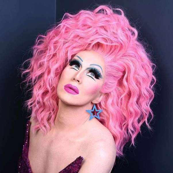 Charlie Hides will be a performing at the Riverside Tavern in Strood