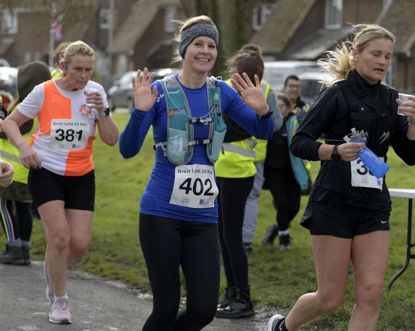 No.402 Gemma Mason with South Kent Harriers' Camille Lewington (No.381) behind. Picture: Barry Goodwin (62961771)