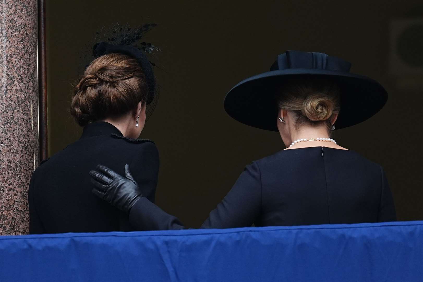 Sophie guided Kate as the pair left the balcony (Aaron Chown/PA)