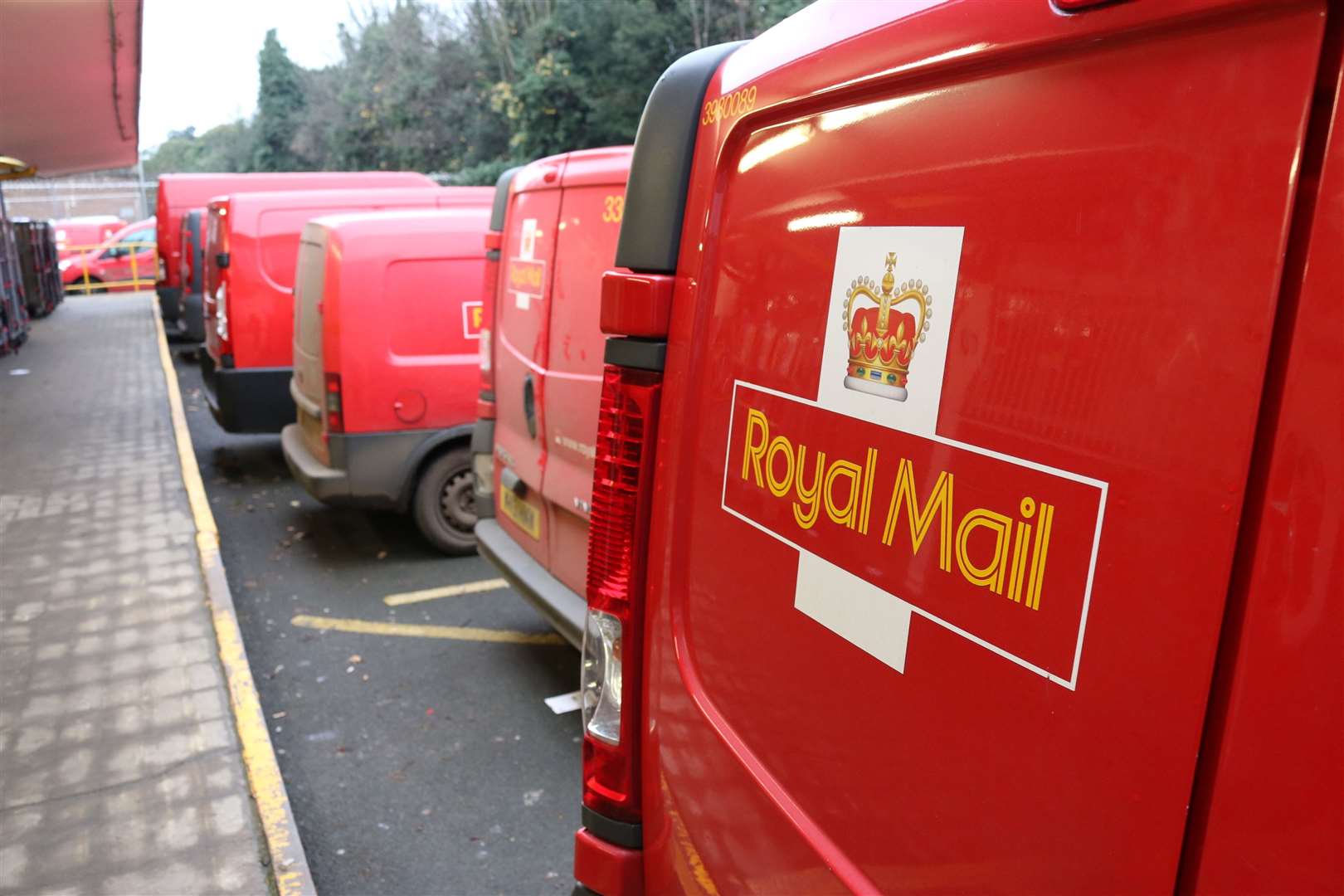 164 million parcels were handled by Royal Mail in the December trading period last year