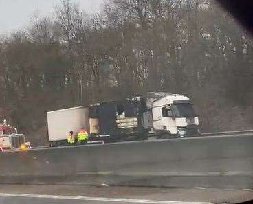 Huge queues as A2 partially closed between the M25 A282 and B255