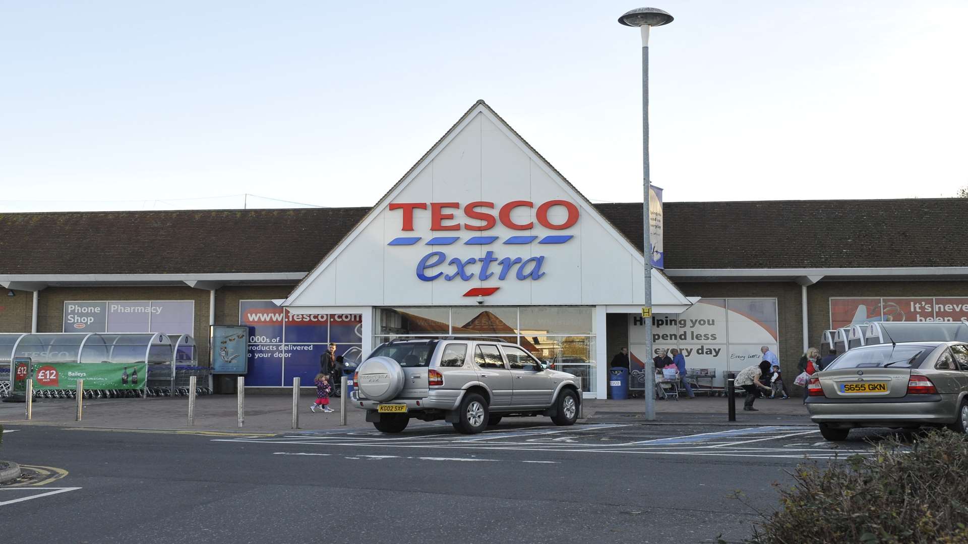 Tesco to cut 800 management jobs including at several Kent stores