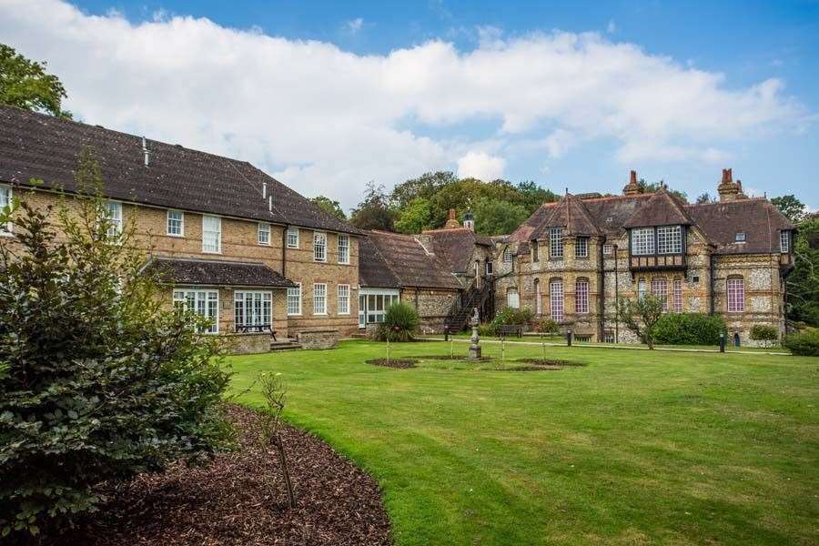 Fawkham Manor Hospital